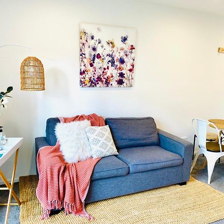 Perfect Modern Townhouse Cbd Крайстчърч Екстериор снимка