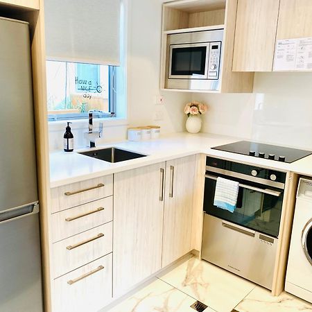 Perfect Modern Townhouse Cbd Крайстчърч Екстериор снимка